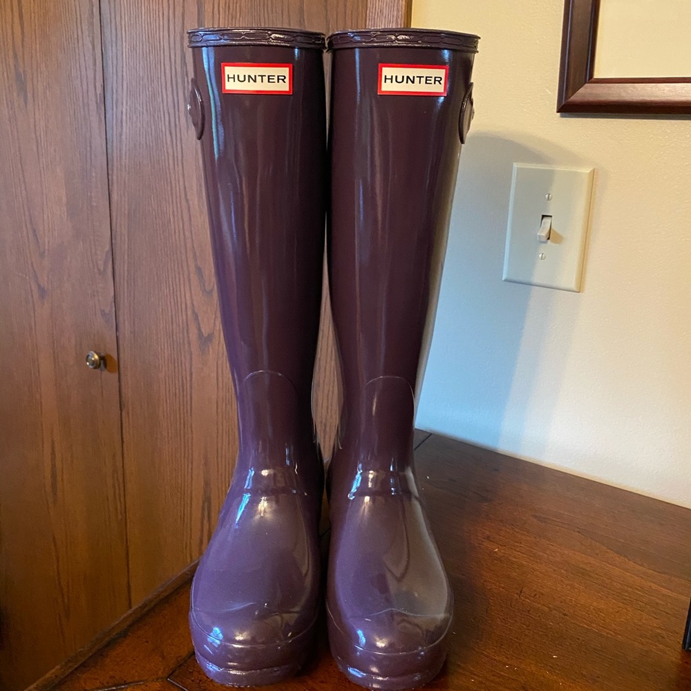 Purple glossy Hunter boots